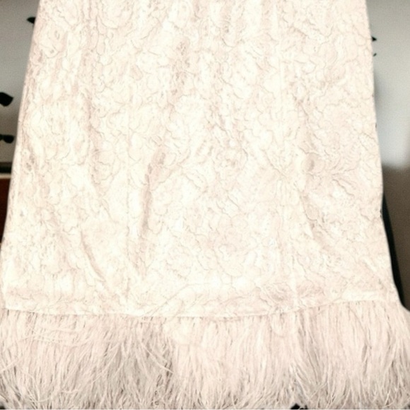 Off-Shoulder Feather-Trim Lace Dress, Aidan Mattox Women White NWT Size 2 - Picture 9 of 10